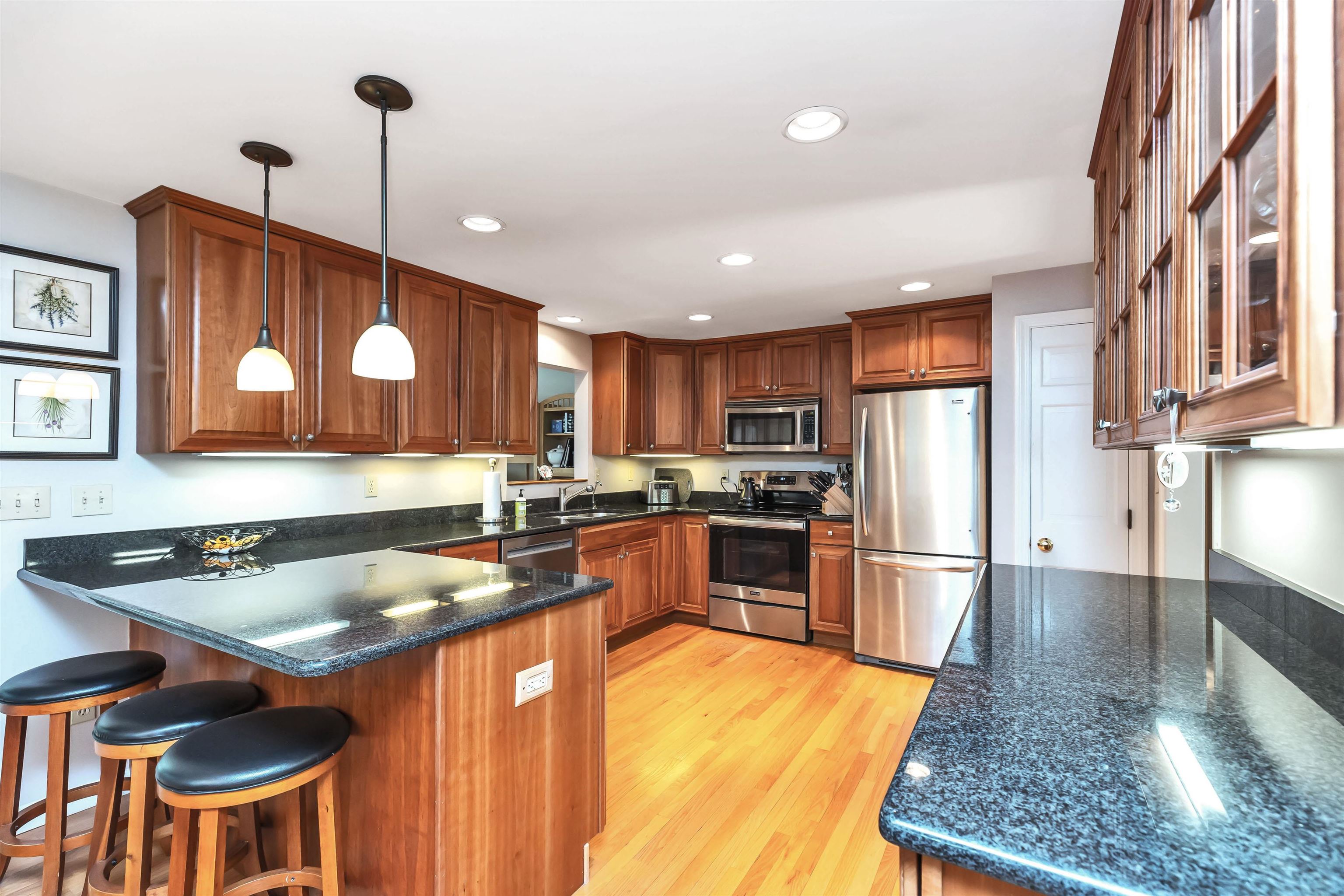 31 Tanager Road Goffstown, NH 03045 - Photo 9 of 39 Gallery Image 9