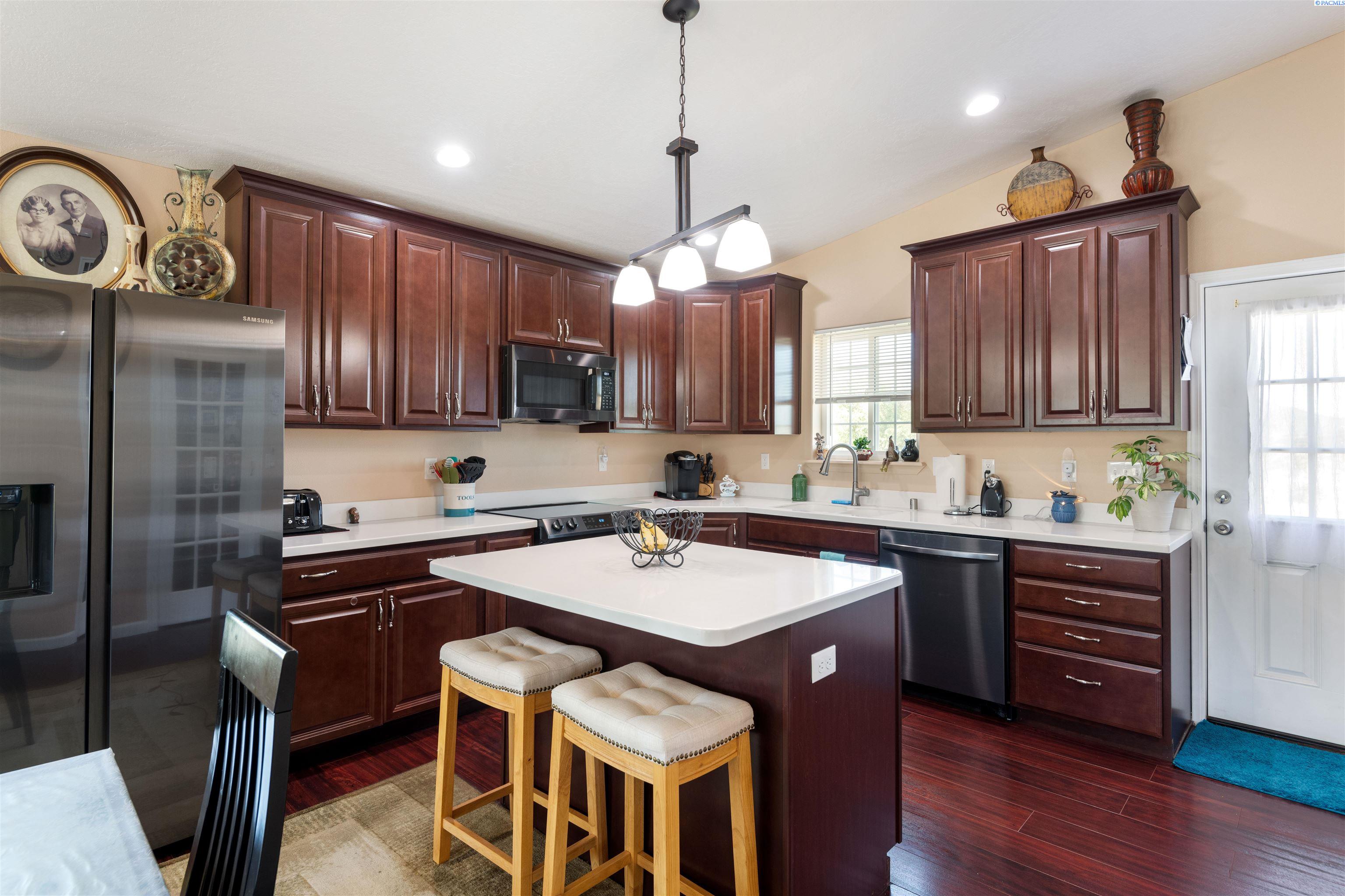 22908 Kennedy Road Benton City, WA 99320 - Photo 35 of 46 Gallery Image 35