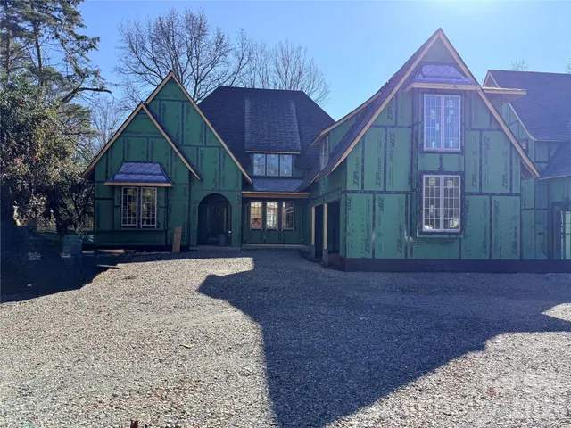 a house view with a outdoor space