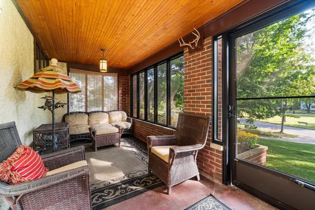 $799,900 | 329 Park Circle, Menomonie, WI 54751