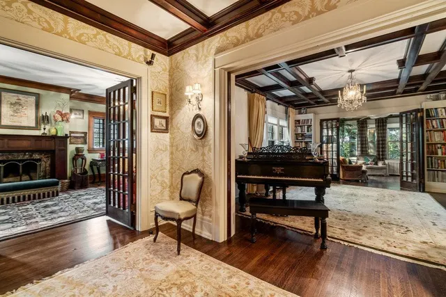 $799,900 | 329 Park Circle, Menomonie, WI 54751