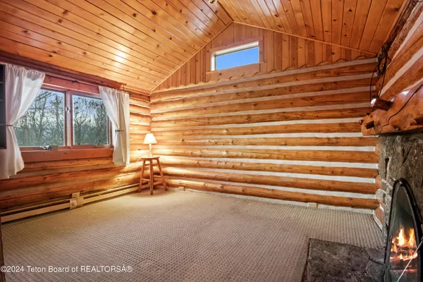$2,890,000 | 9795 Main Street, Kelly, WY 83001