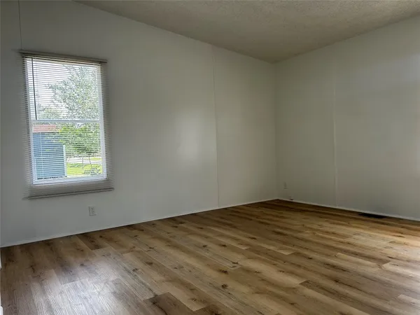 $1,750 | 219 Blinkin Avenue, Crosby, TX 77532