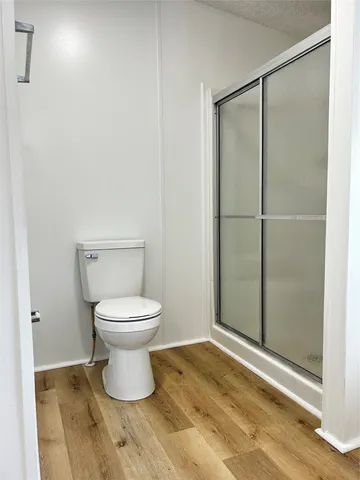 $1,900 | 219 Blinkin Avenue, Crosby, TX 77532