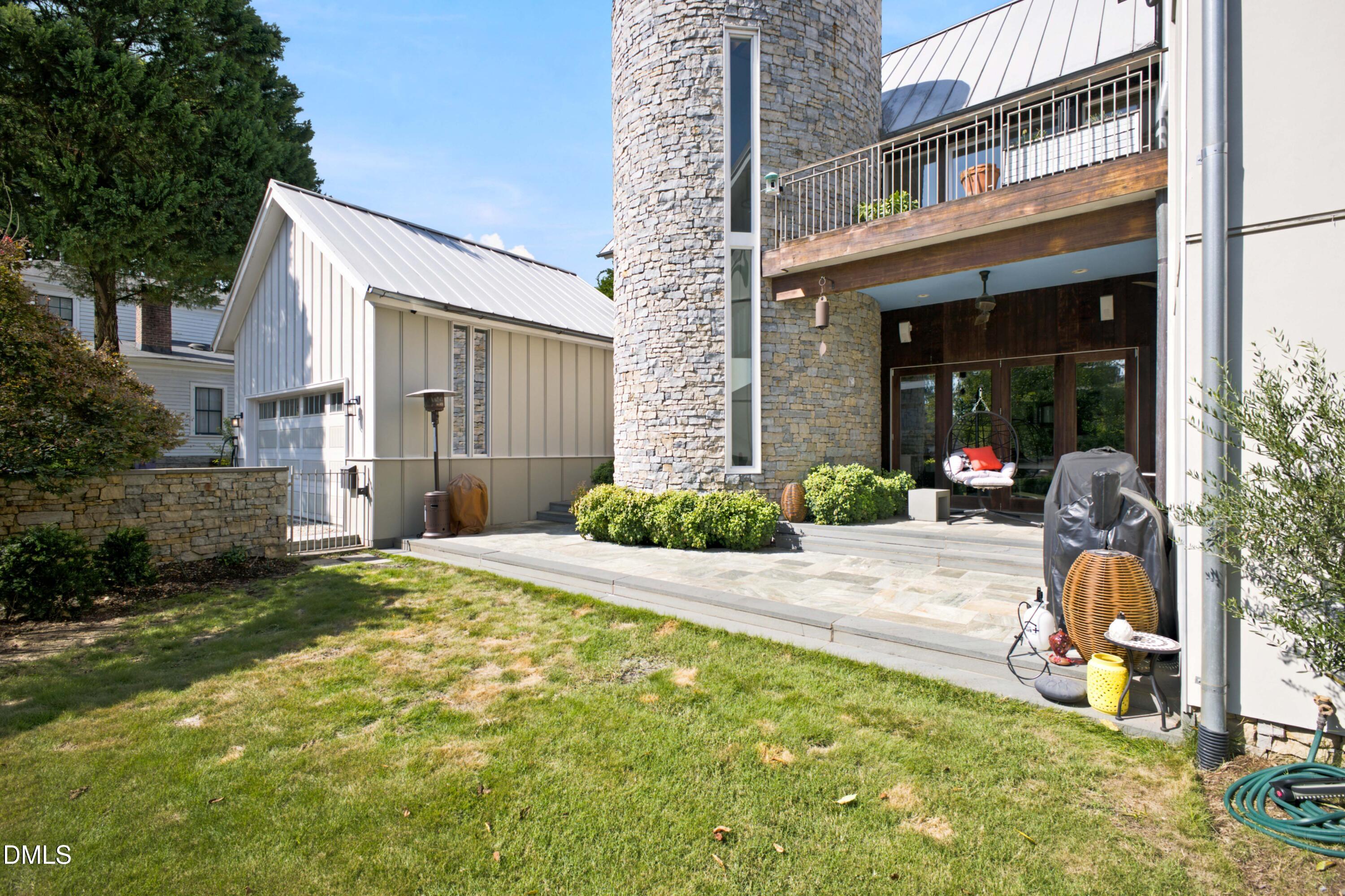 550 East Edenton Street Raleigh, NC 27601 - Photo 7 of 65 Patio & Courtyard