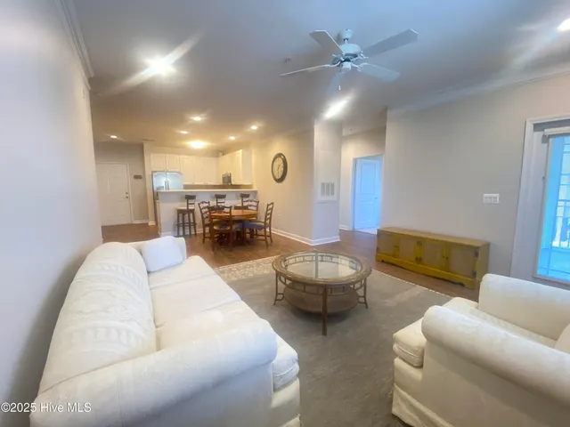 $1,650 | 290 Woodlands Way, Unit 10, Calabash, NC 28467