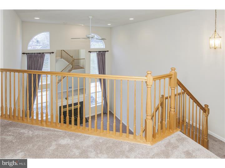 321 Watkins Road Pennington, NJ 08534 - Photo 8 of 24