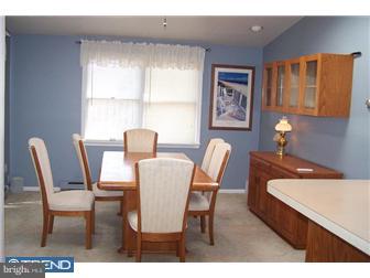 18 Crestwood Road Levittown, PA 19057 - Photo 4 of 10