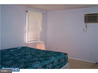 18 Crestwood Road Levittown, PA 19057 - Photo 7 of 10