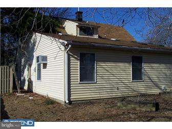 18 Crestwood Road Levittown, PA 19057 - Photo 10 of 10