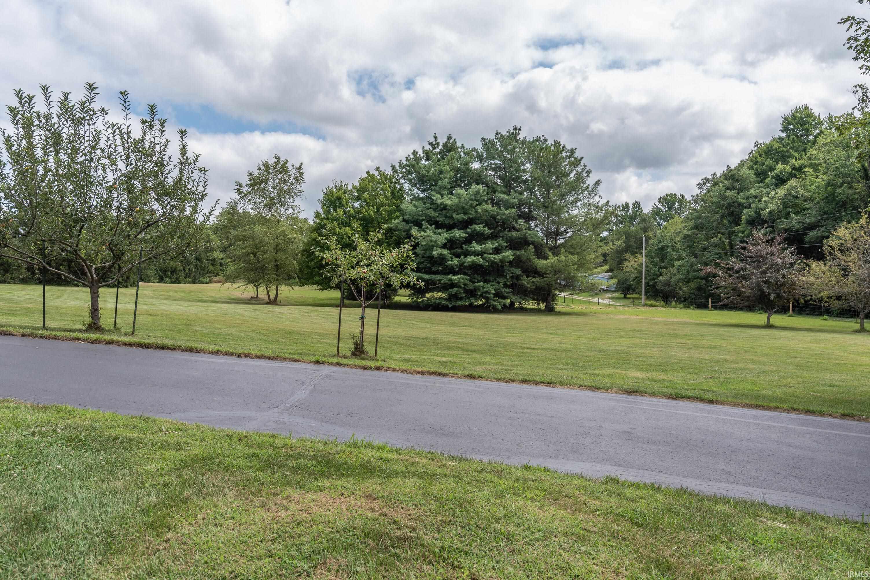 3993 Eller Lane Bloomington, IN 47403 - Photo 29 of 34