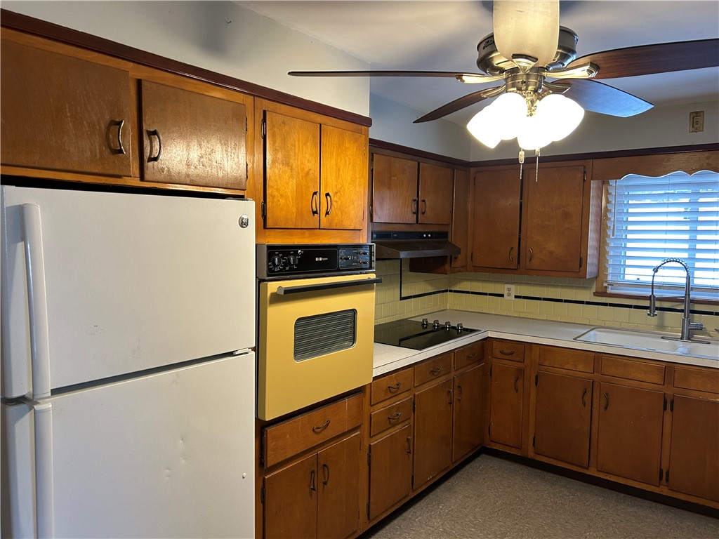 103 Oak Street, Unit 2 Westerly, RI 02891 - Photo 10 of 14