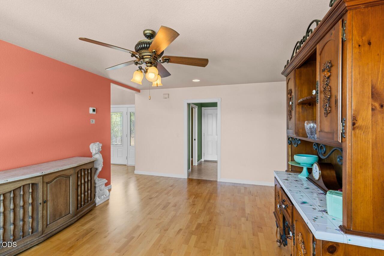 1583 Panoramic Loop Grants Pass, OR 97527 - Photo 10 of 54 Gallery Image 10