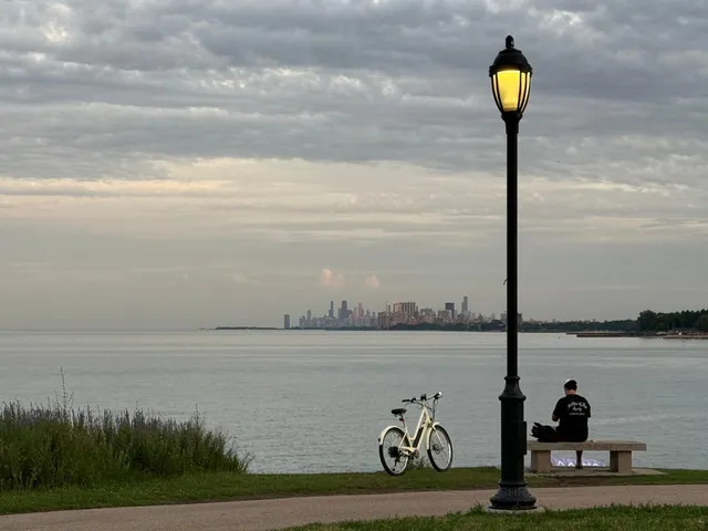 $448,000 | 1720 Maple Avenue, Unit 2580, Evanston, IL 60201