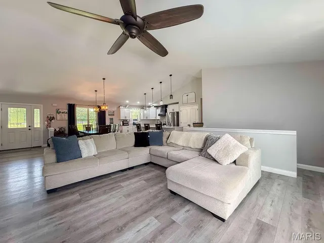 $725,000 | 386 County Road 205, Ironton, MO 63650