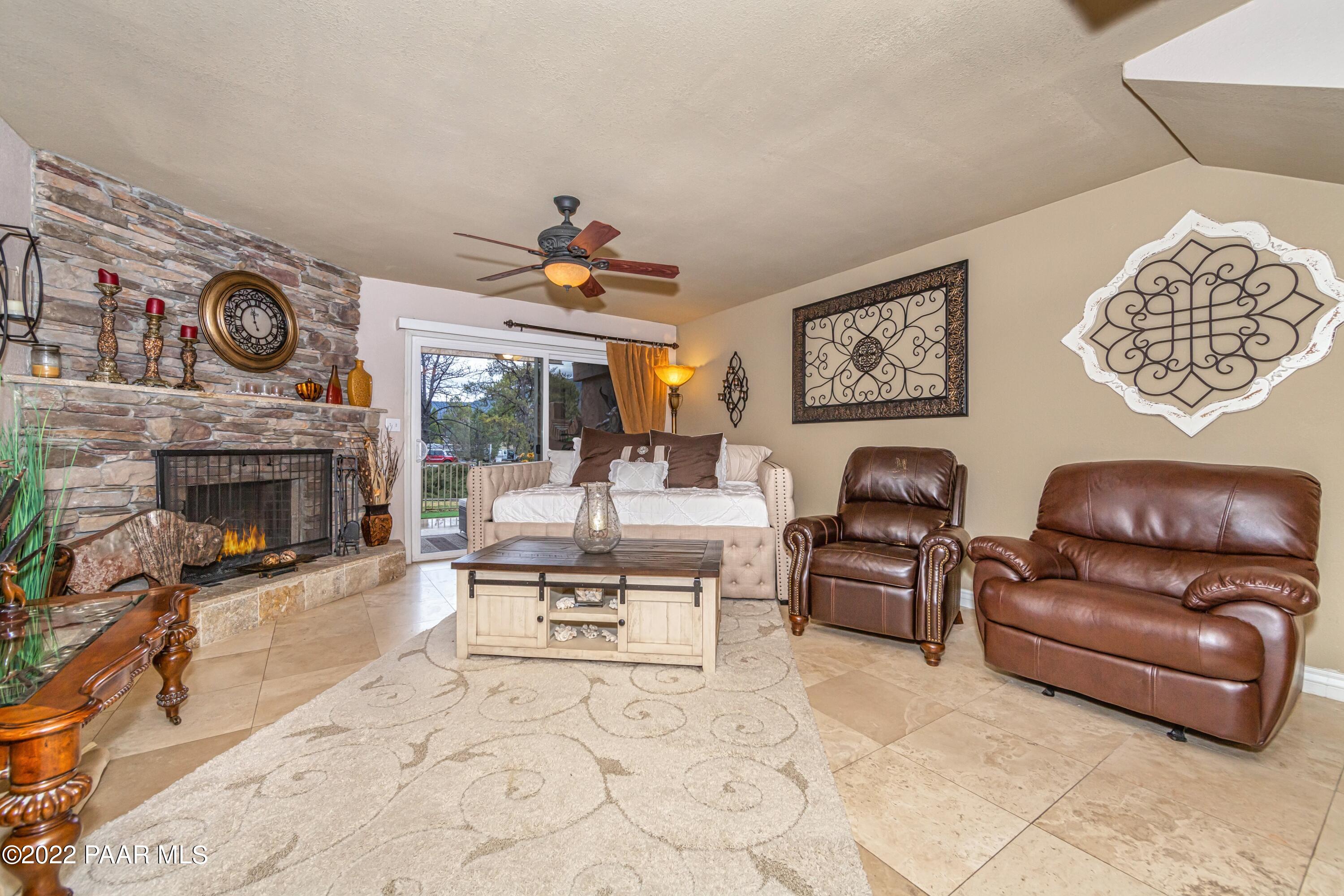 130 Castle Rock Road, Unit 75 Sedona, AZ 86351 - Photo 7 of 30 007_Living Room