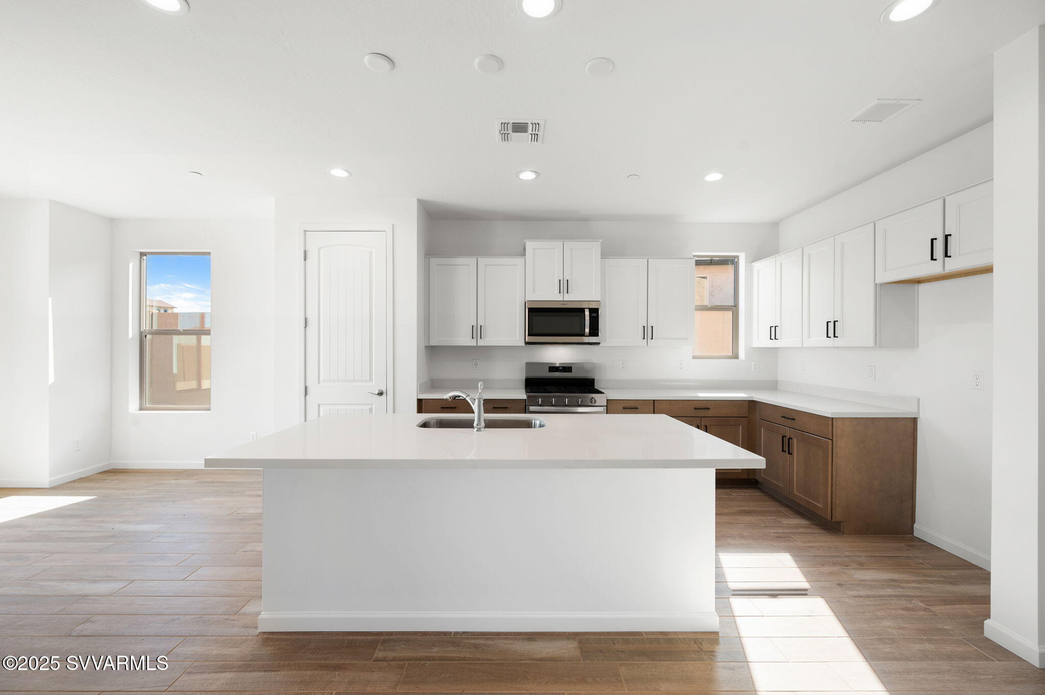 835 Eugene Road Clarkdale, AZ 86324 - Photo 11 of 35 11-Kitchen (3)