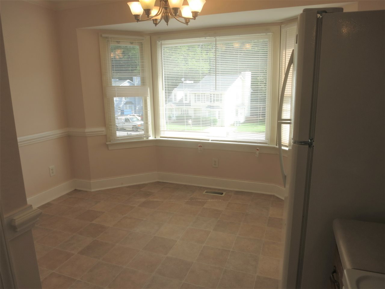 509 Brent Road Raleigh, NC 27606 - Photo 2 of 9 Breakfast Area