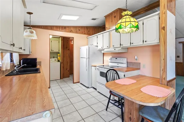 $174,000 | 99 Meadow Circle, Ellenton, FL 34222