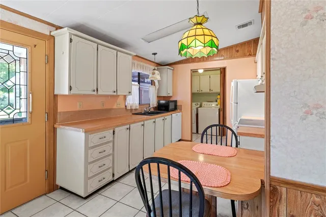 $174,000 | 99 Meadow Circle, Ellenton, FL 34222