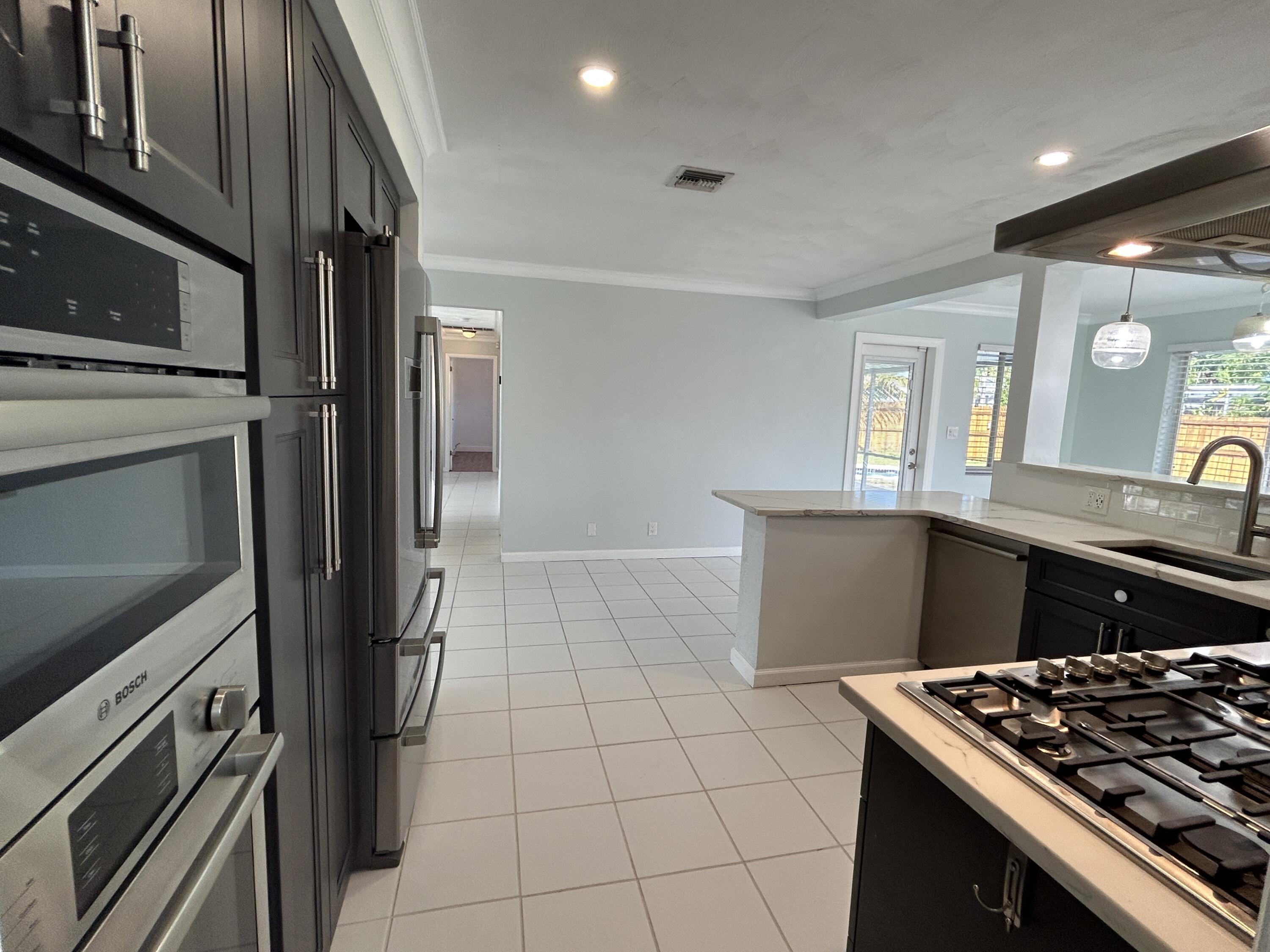 455 Northeast 29th Street Boca Raton, FL 33431 - Photo 5 of 47 IMG_4999