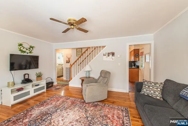 $479,000 | 1452 Lincoln Avenue, Pompton Lakes, NJ 07442