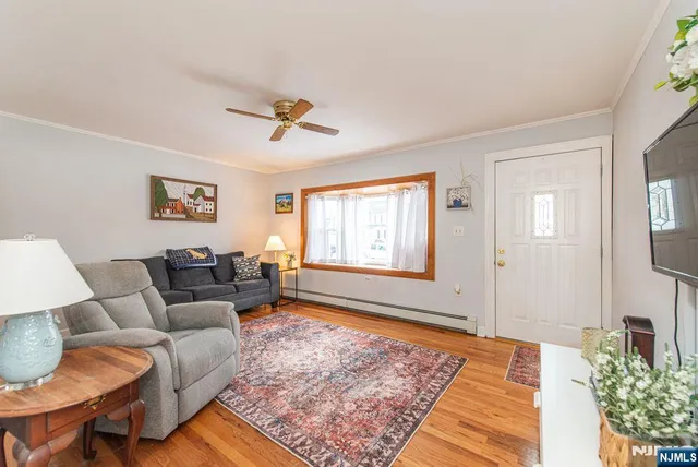 $479,000 | 1452 Lincoln Avenue, Pompton Lakes, NJ 07442