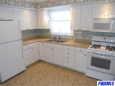 5902 Southcrest Road Fort Wayne, IN 46816 - Photo 4 of 19