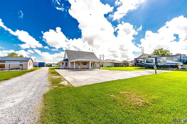$3,500 | 10340 Highway 1, Lockport, LA 70374