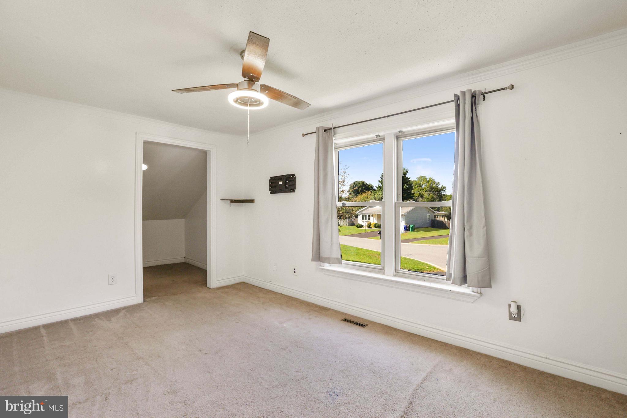 44 Victoria Circle Dover, DE 19901 - Photo 20 of 32 Third Bedroom