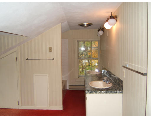 74 Russellville Road Southampton, MA 01073 - Photo 15 of 19 Gallery Image 15