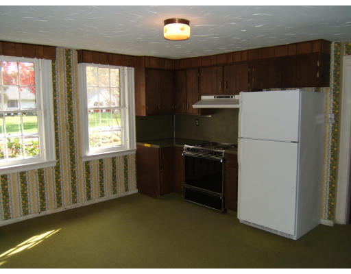 74 Russellville Road Southampton, MA 01073 - Photo 6 of 19 Gallery Image 6