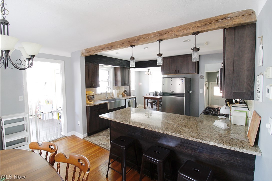 3837 Faversham Road Cleveland, OH 44118 - Photo 9 of 26
