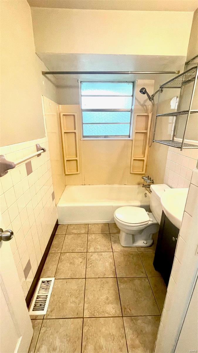4028 Wright Avenue, Unit A St. Ann, MO 63074 - Photo 8 of 21