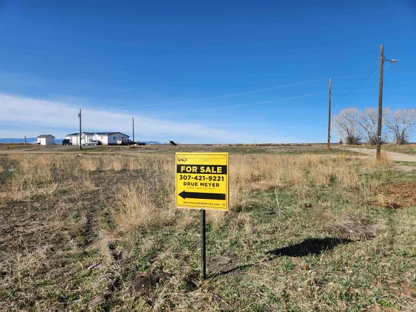 $30,000 | 106 Ave A, Rock River, WY 82083