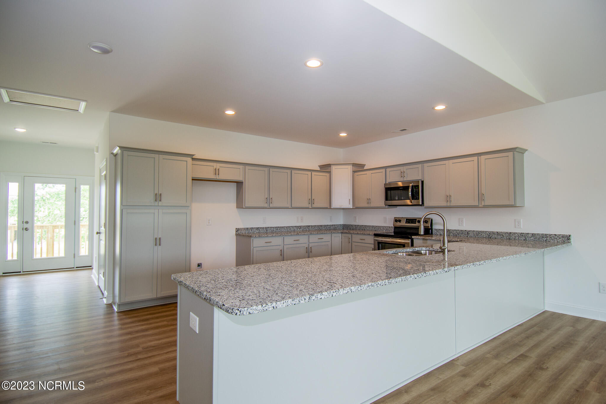 103 Orca Way Cedar Point, NC 28584 - Photo 5 of 32 8