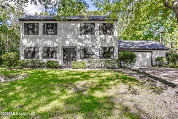 $350,000 | 121 North Central Avenue, Ridgeland, MS 39157