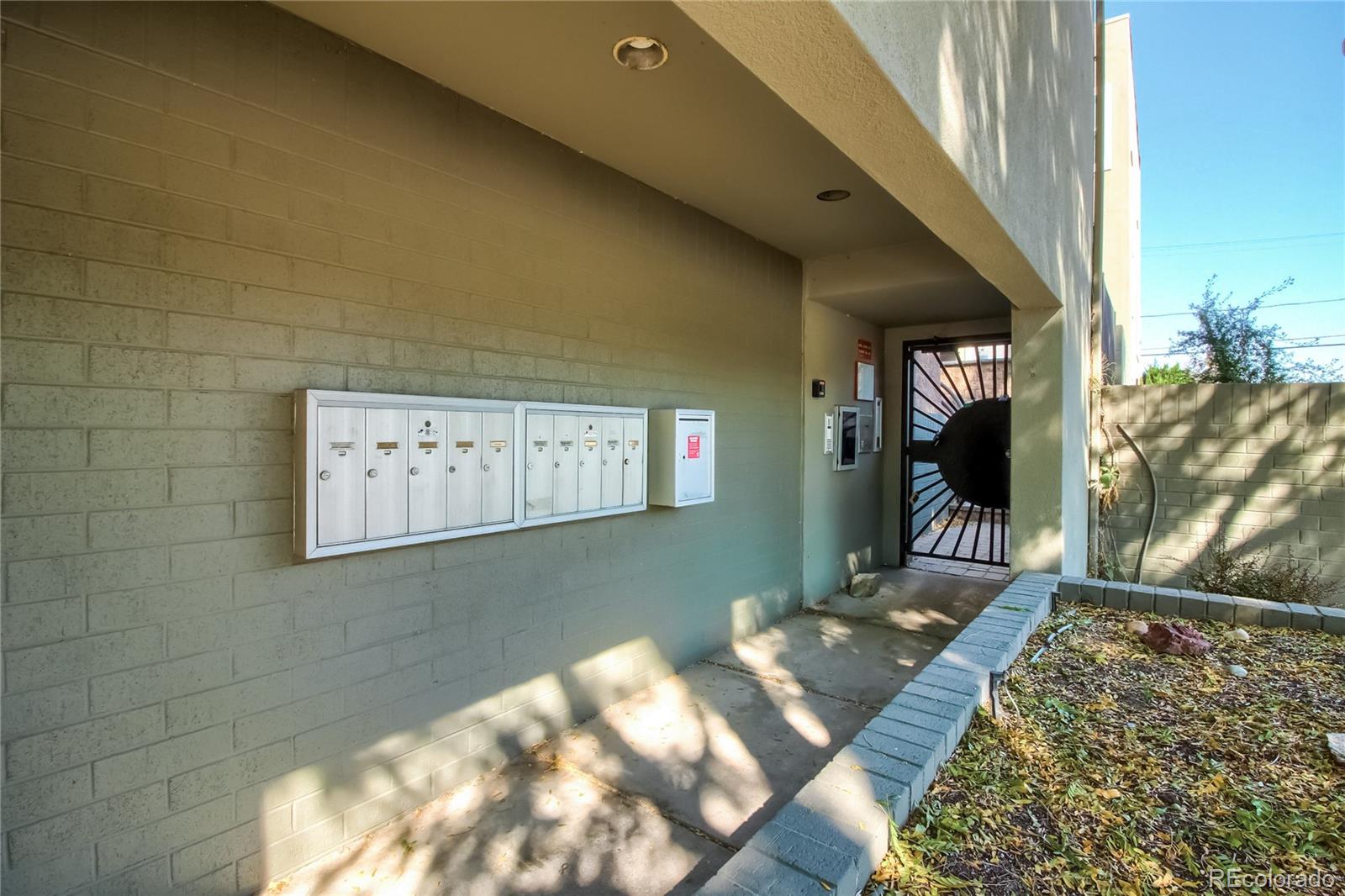 1300 Garfield Street, Unit 2 Denver, CO 80206 - Photo 34 of 38