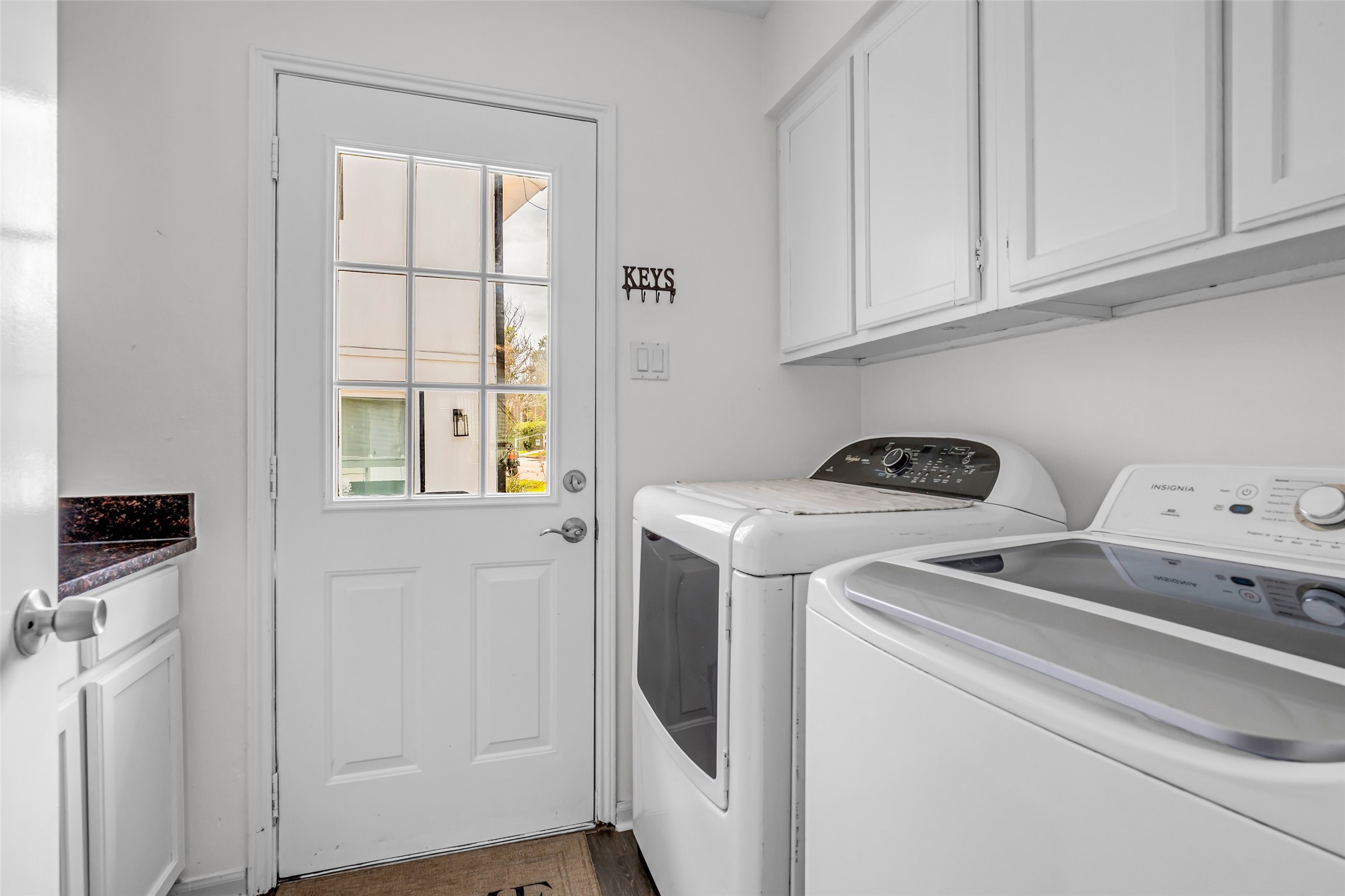 62 April Point Drive North Conroe, TX 77356 - Photo 24 of 25 a utility room with dryer and washer