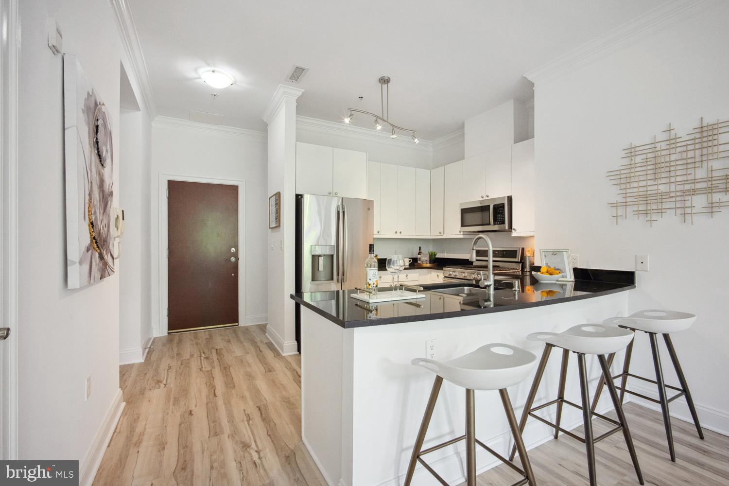 1210 R Street Northwest, Unit 201 Washington, DC 20009 - Photo 2 of 17