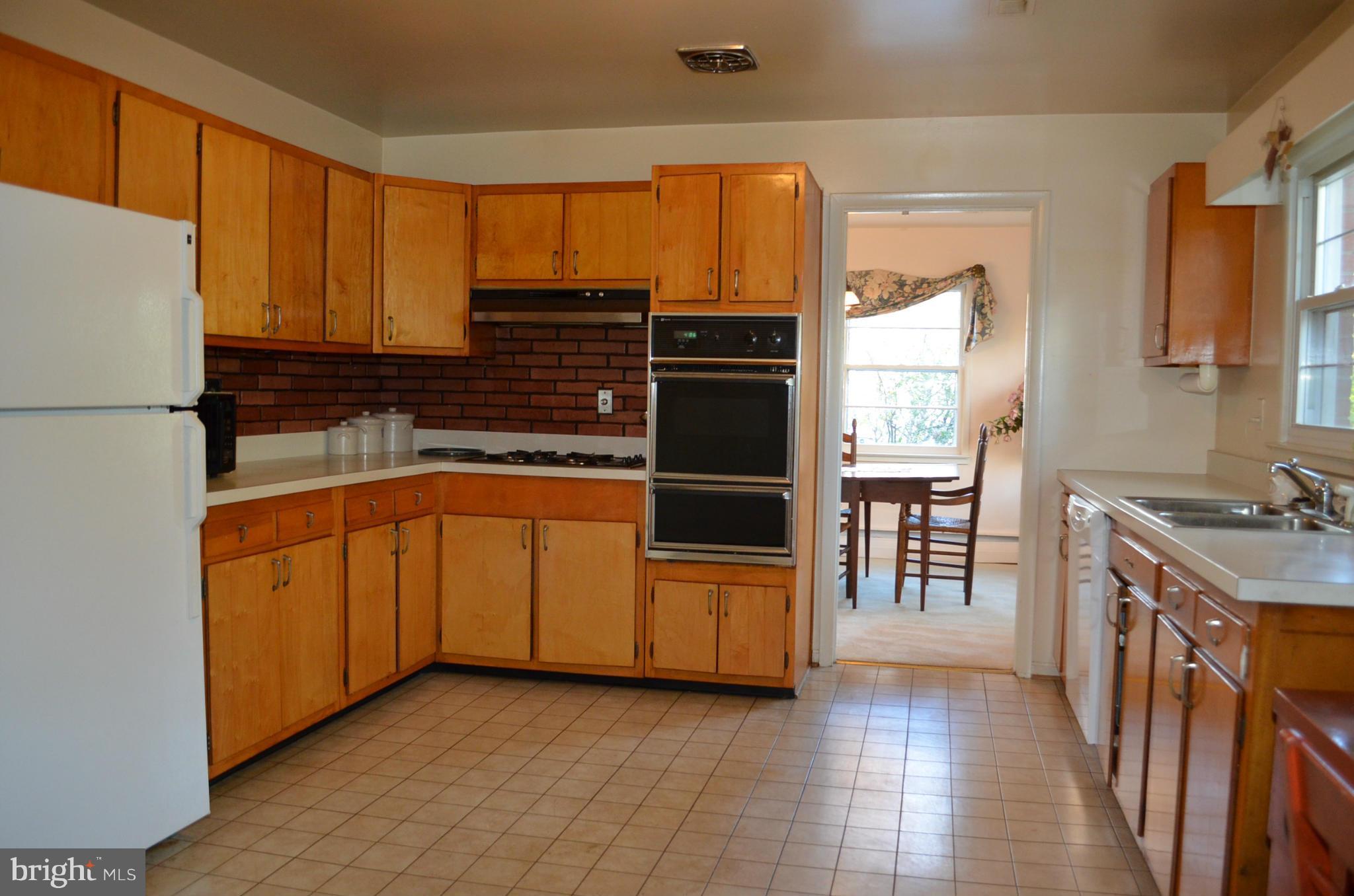 8903 Weems Road Manassas, VA 20110 - Photo 14 of 30 Kitchen