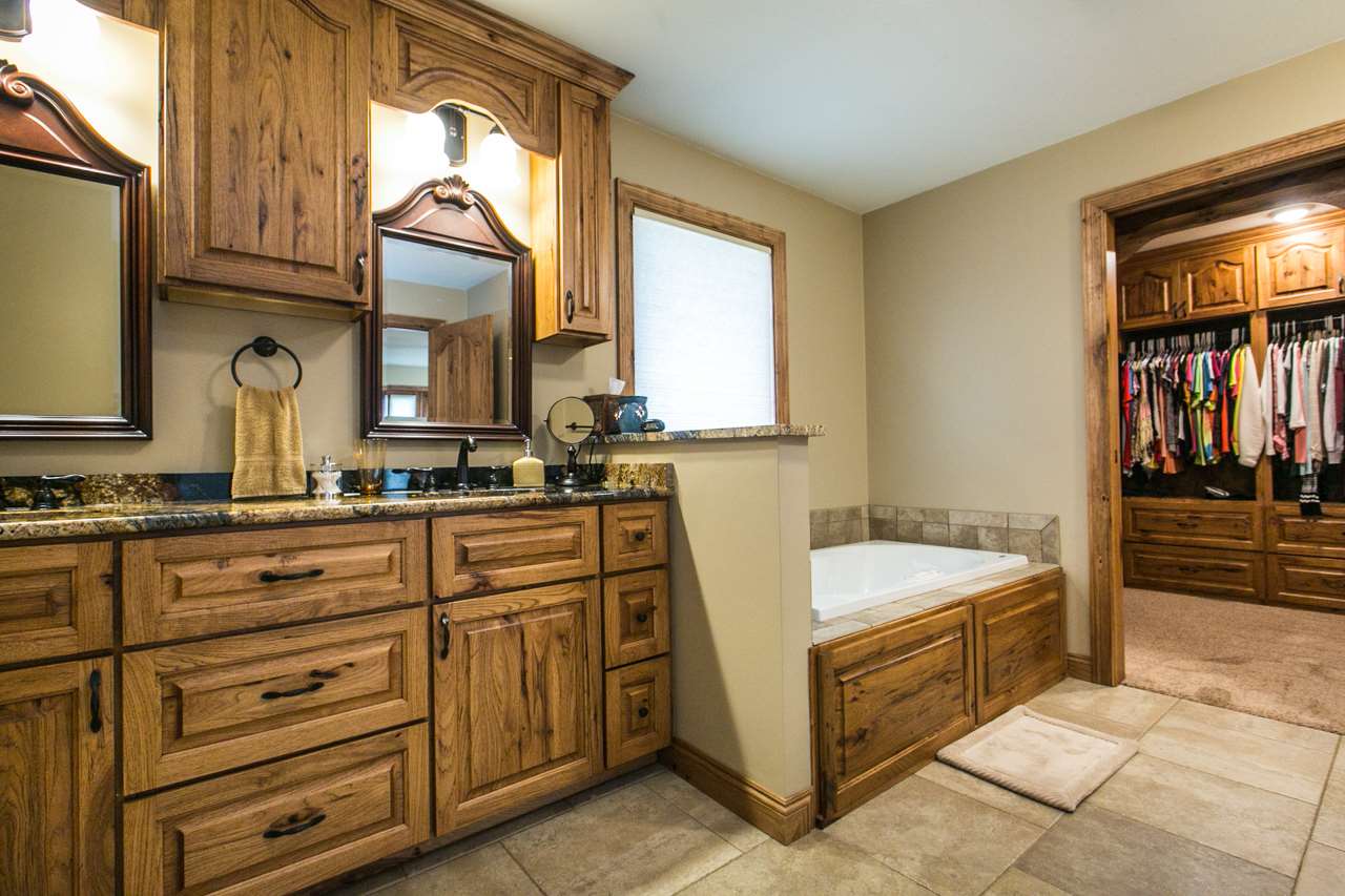 2080 Louisburg Road Cuba City, WI 53807 - Photo 13 of 25 Gallery Image 13