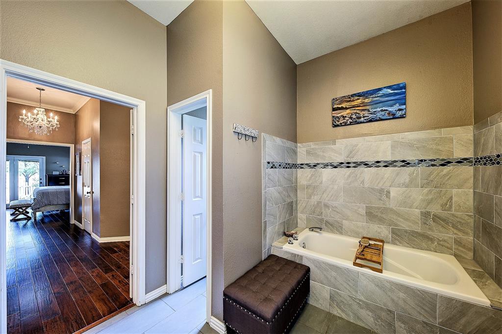 10609 Jackson Road Krum, TX 76249 - Photo 17 of 38