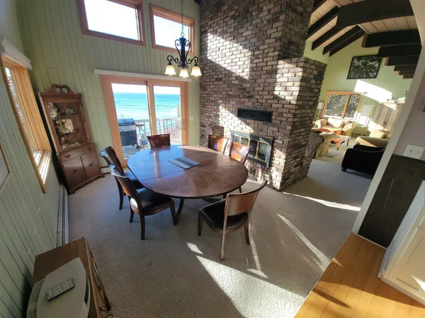 $1,110,500 | 1470 Hwy 61 E Grand Marais Mn 55604, Grand Marais, MN 55604