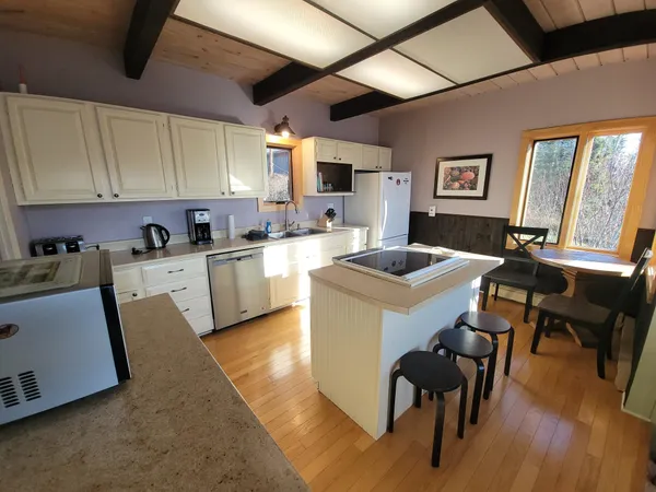 $1,110,500 | 1470 Hwy 61 E Grand Marais Mn 55604, Grand Marais, MN 55604