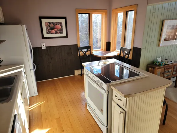 $1,110,500 | 1470 Hwy 61 E Grand Marais Mn 55604, Grand Marais, MN 55604