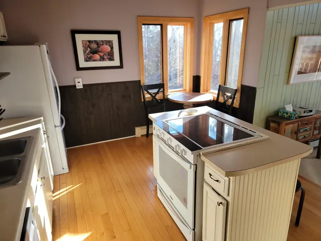 $1,195,000 | 1470 Hwy 61 E Grand Marais Mn 55604, Grand Marais, MN 55604