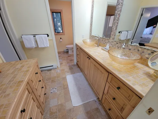 $1,110,500 | 1470 Hwy 61 E Grand Marais Mn 55604, Grand Marais, MN 55604