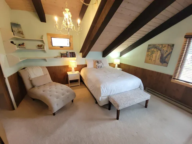 $1,195,000 | 1470 Hwy 61 E Grand Marais Mn 55604, Grand Marais, MN 55604