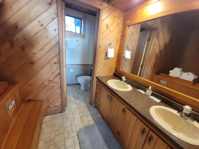 $1,195,000 | 1470 Hwy 61 E Grand Marais Mn 55604, Grand Marais, MN 55604